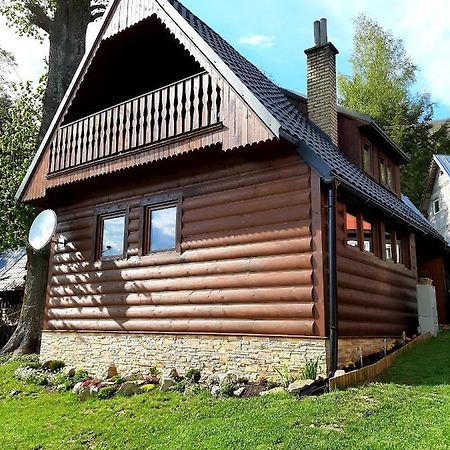 Andrea- Neakceptujeme Mlade Partie Villa Terchova Bagian luar foto