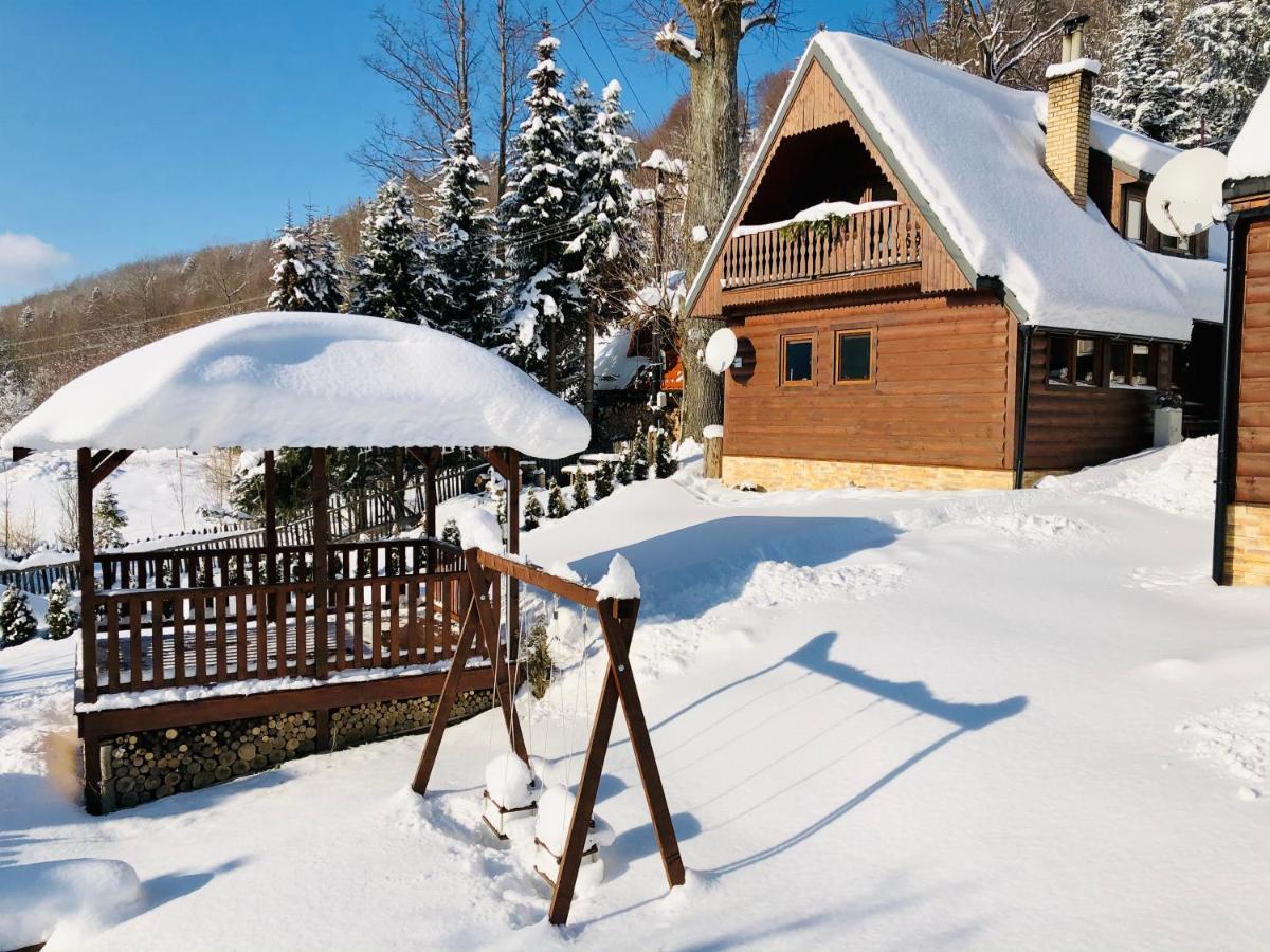 Andrea- Neakceptujeme Mlade Partie Villa Terchova Bagian luar foto