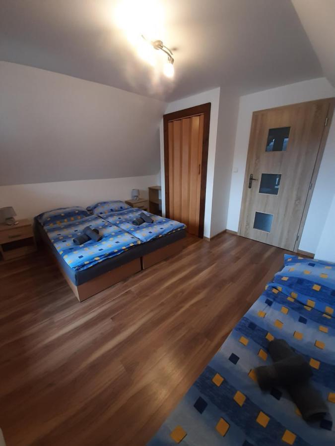 Andrea- Neakceptujeme Mlade Partie Villa Terchova Bagian luar foto
